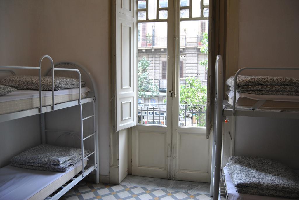 On The Way Hostel Palermo Dış mekan fotoğraf